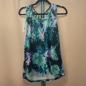 Patterned open back athletic tank